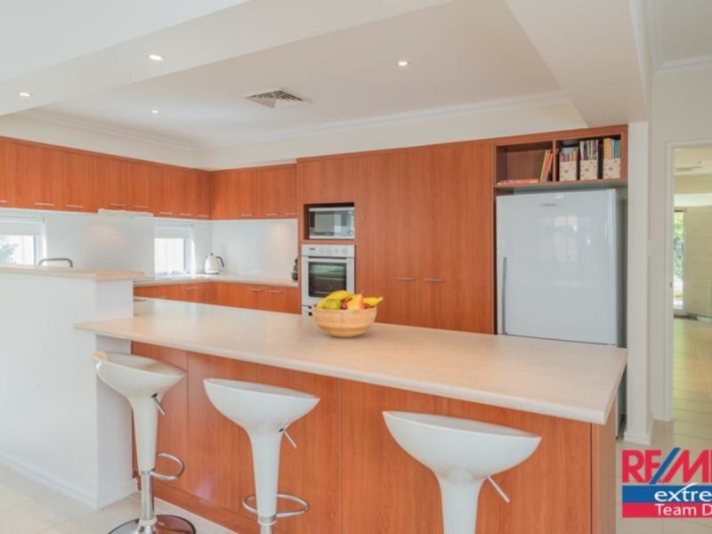 63 Tandara Fairway, Tapping WA 6065