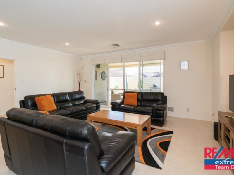 63 Tandara Fairway, Tapping WA 6065