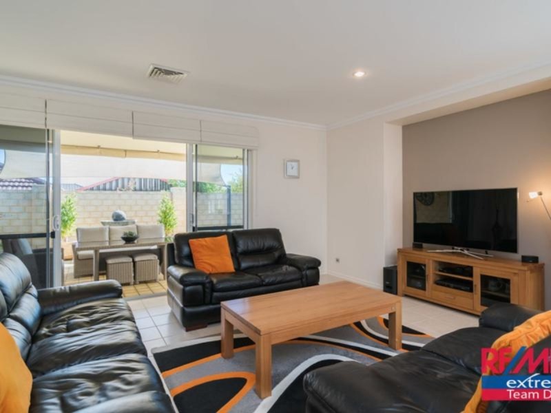 63 Tandara Fairway, Tapping WA 6065