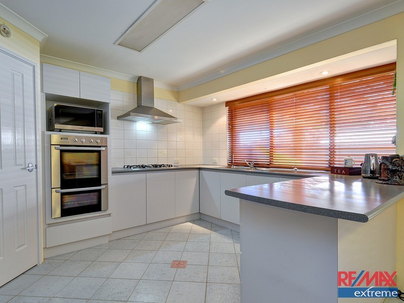 41 Mallina Circuit, Carramar WA 6031