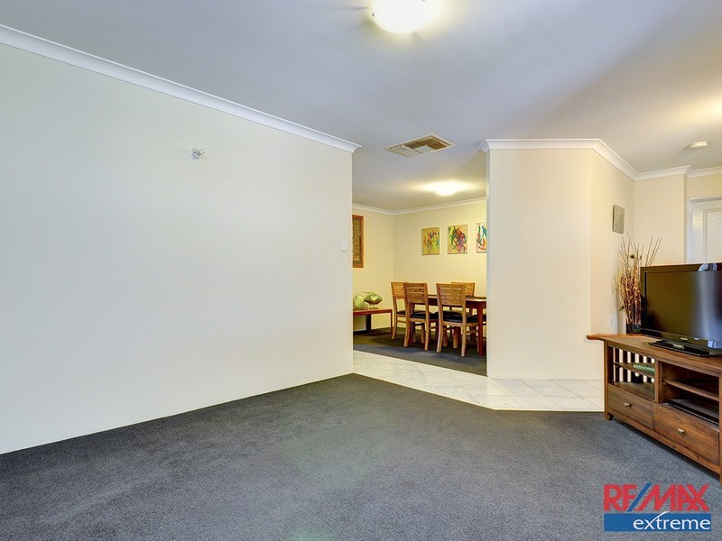 41 Mallina Circuit, Carramar WA 6031