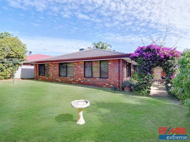 41 Mallina Circuit, Carramar WA 6031