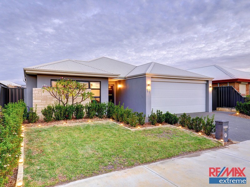 87 Splendens Avenue, Banksia Grove WA 6031