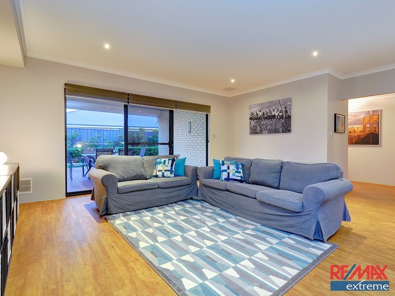 87 Splendens Avenue, Banksia Grove WA 6031