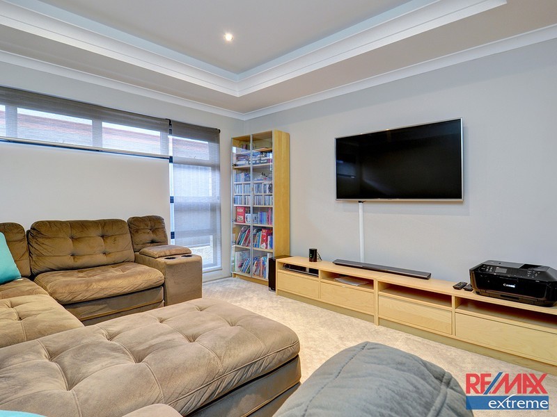 87 Splendens Avenue, Banksia Grove WA 6031