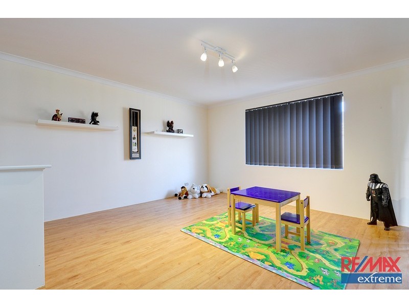 18 Toledo Drive, Hocking WA 6065