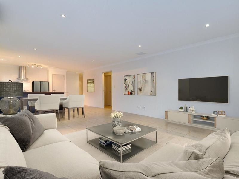 8 Boldwood Road, Banksia Grove WA 6031