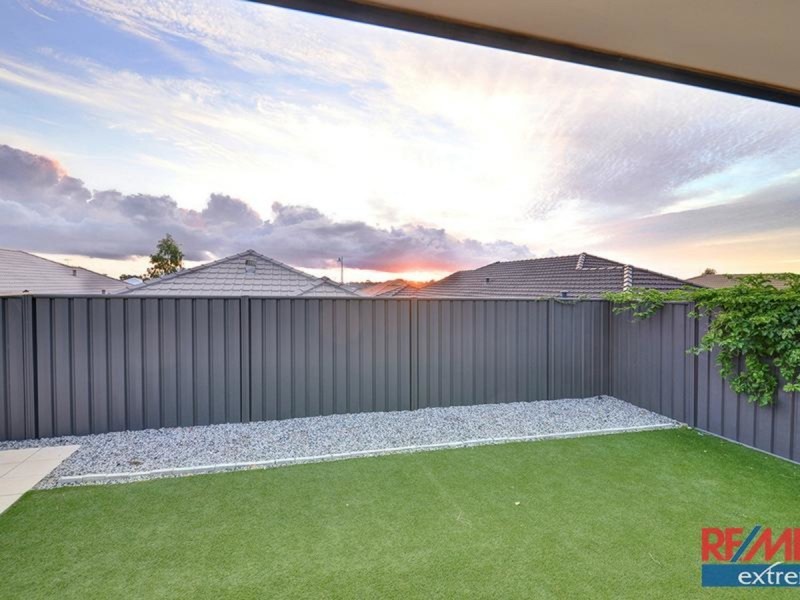 8 Boldwood Road, Banksia Grove WA 6031