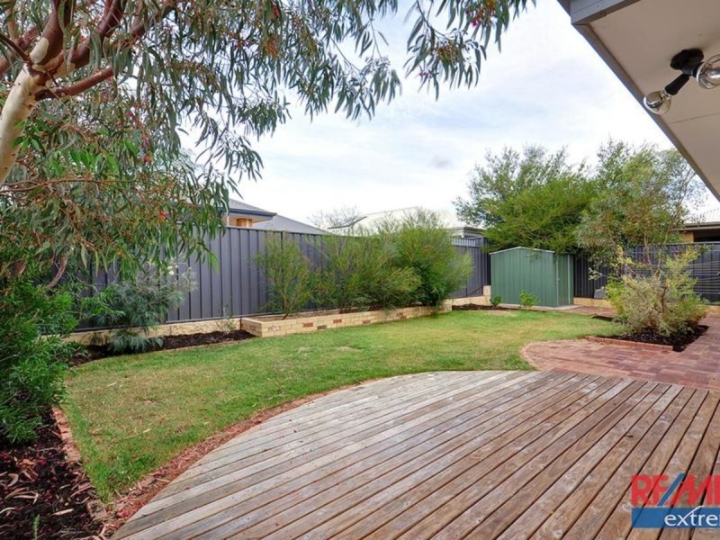 9 Joseph Banks Boulevard, Banksia Grove WA 6031