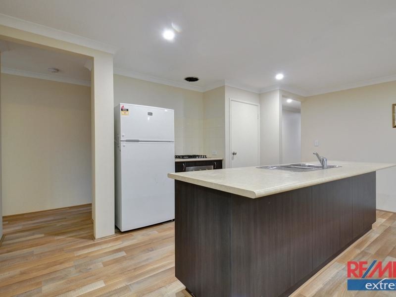 9 Joseph Banks Boulevard, Banksia Grove WA 6031