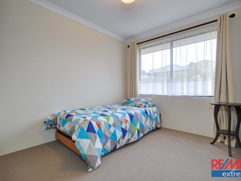 9 Joseph Banks Boulevard, Banksia Grove WA 6031