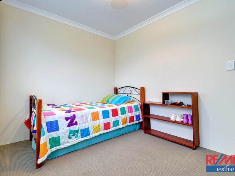 9 Joseph Banks Boulevard, Banksia Grove WA 6031