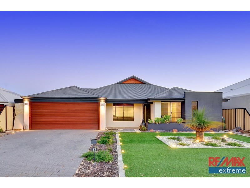 33 Rocklands Loop, Carramar WA 6031