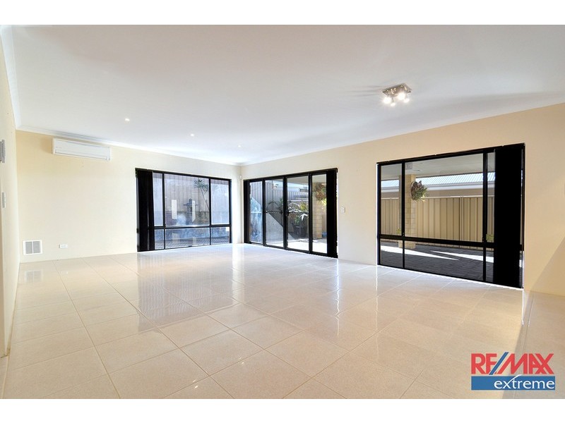 31 Moscow Retreat, Hocking WA 6065