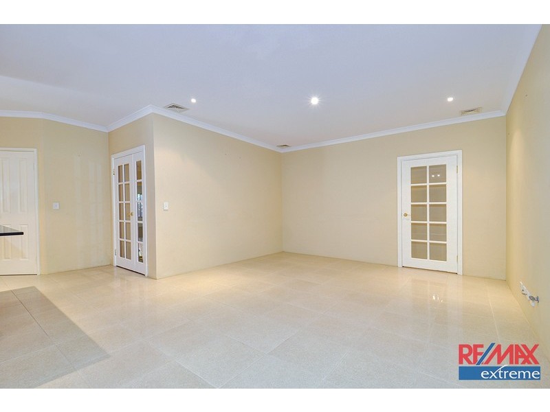 31 Moscow Retreat, Hocking WA 6065