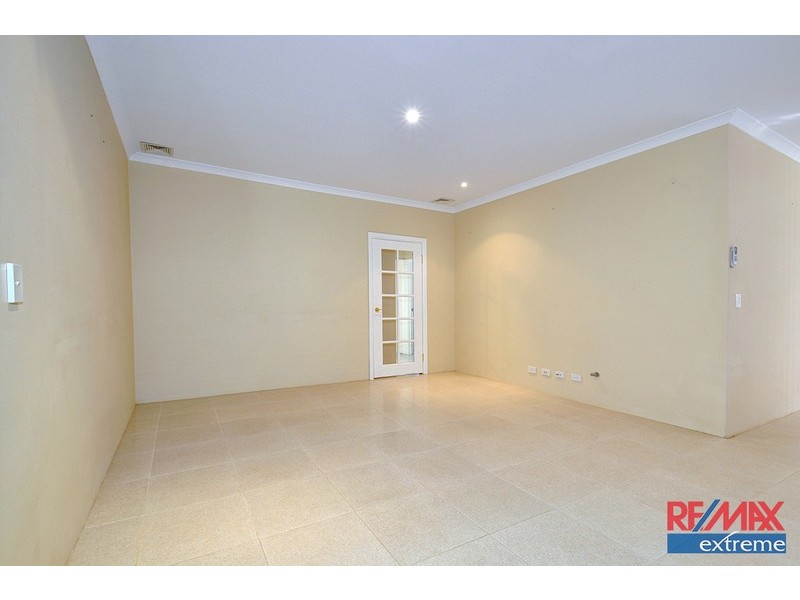 31 Moscow Retreat, Hocking WA 6065