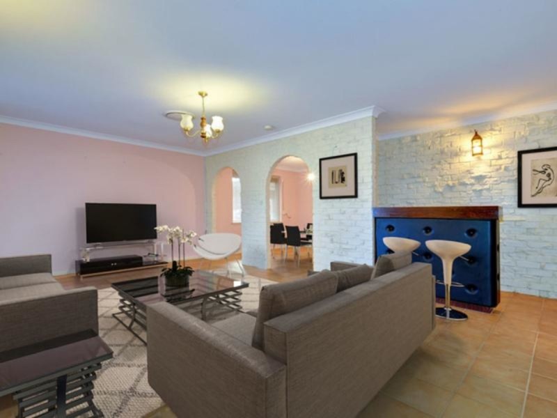 1 Carama Street, Wanneroo WA 6065