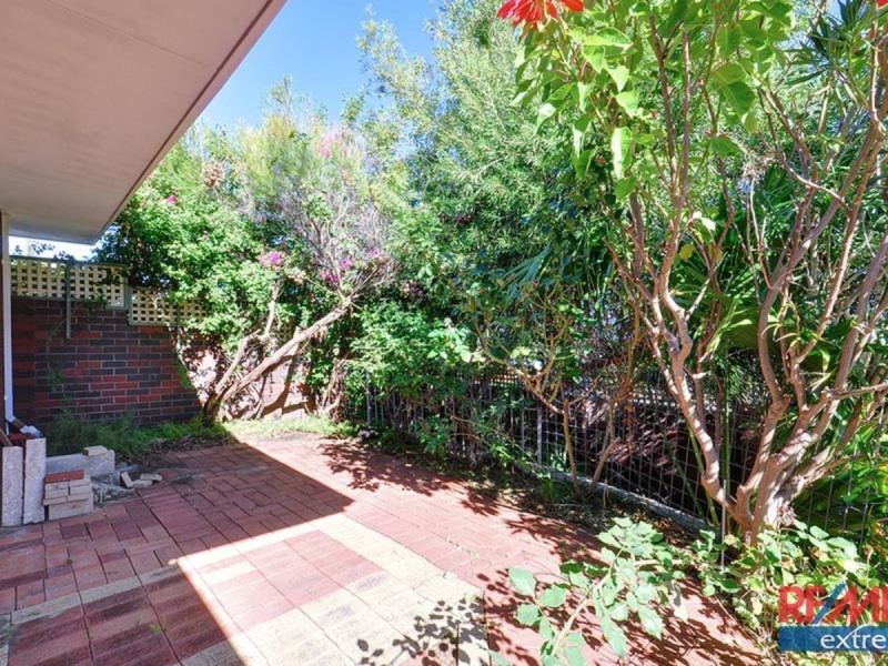 1 Carama Street, Wanneroo WA 6065