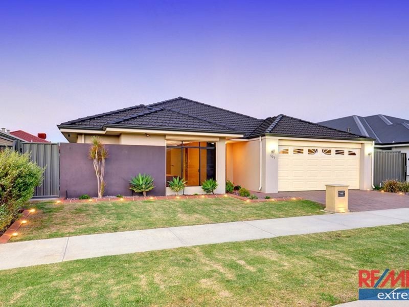107 Boomerang Loop, Banksia Grove WA 6031