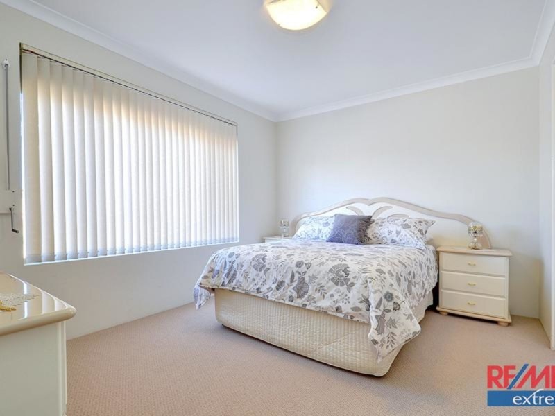 71 Greenfields Circle, Hocking WA 6065