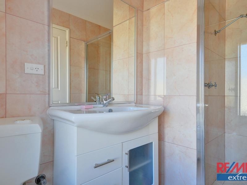 71 Greenfields Circle, Hocking WA 6065