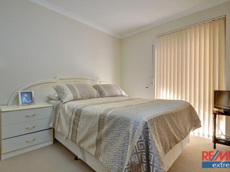 71 Greenfields Circle, Hocking WA 6065