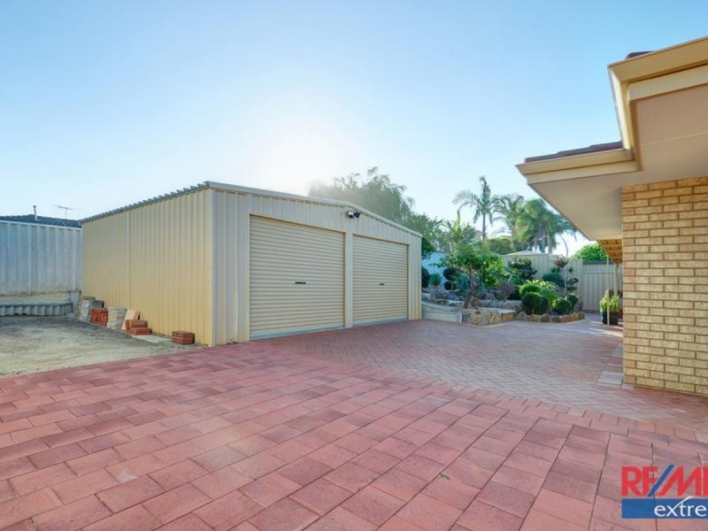 71 Greenfields Circle, Hocking WA 6065