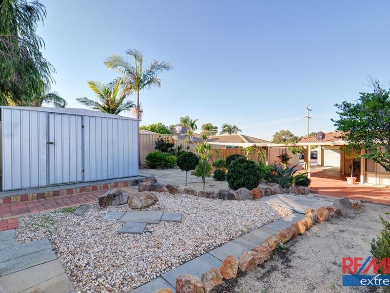 71 Greenfields Circle, Hocking WA 6065