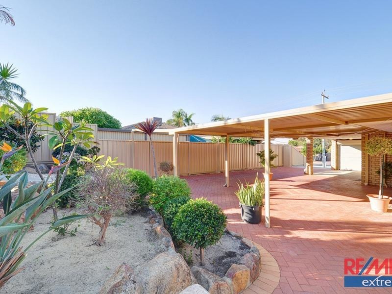 71 Greenfields Circle, Hocking WA 6065