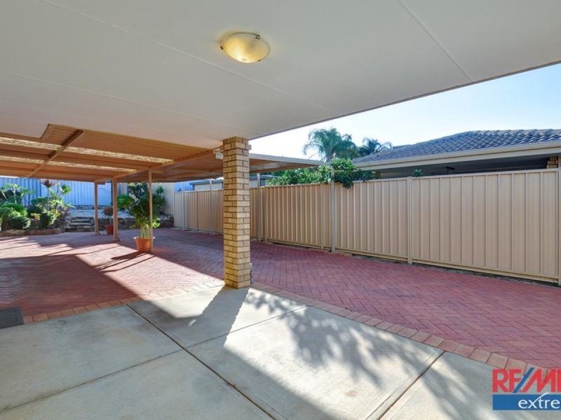 71 Greenfields Circle, Hocking WA 6065