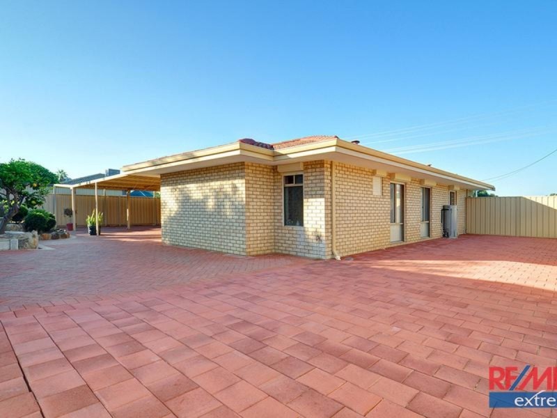 71 Greenfields Circle, Hocking WA 6065