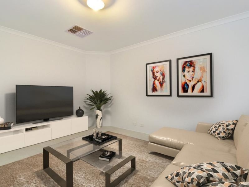 19 Parkinson Road, Banksia Grove WA 6031