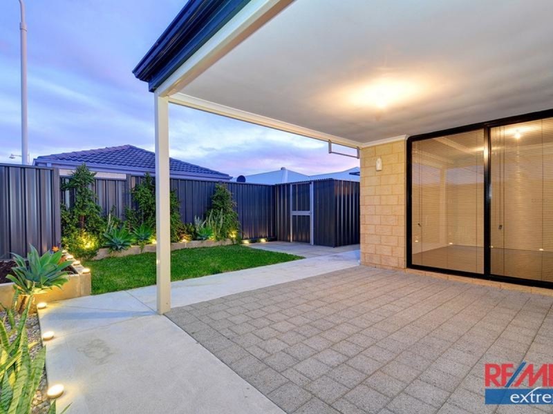 32 Mayali Bend, Banksia Grove WA 6031