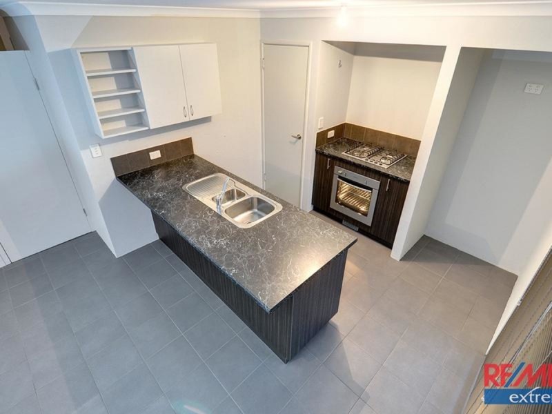 32 Mayali Bend, Banksia Grove WA 6031