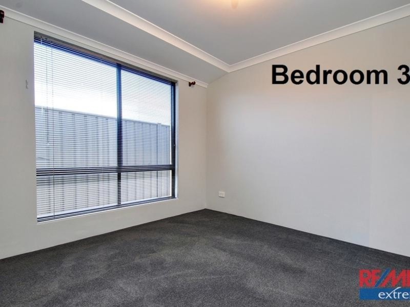 32 Mayali Bend, Banksia Grove WA 6031