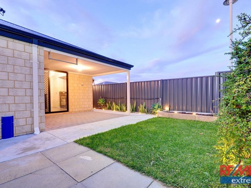 32 Mayali Bend, Banksia Grove WA 6031