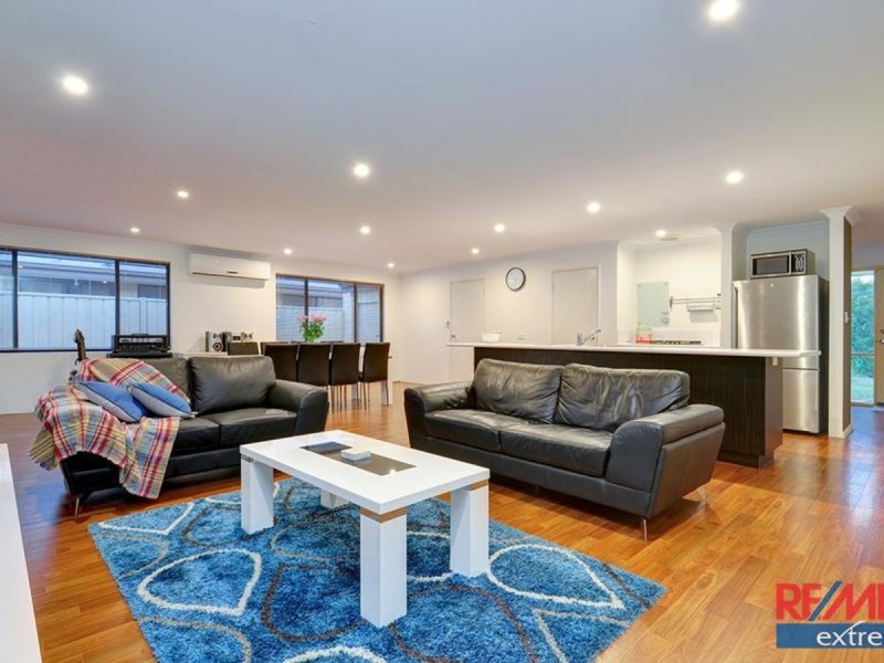 111 Sundowner Meander, Banksia Grove WA 6031