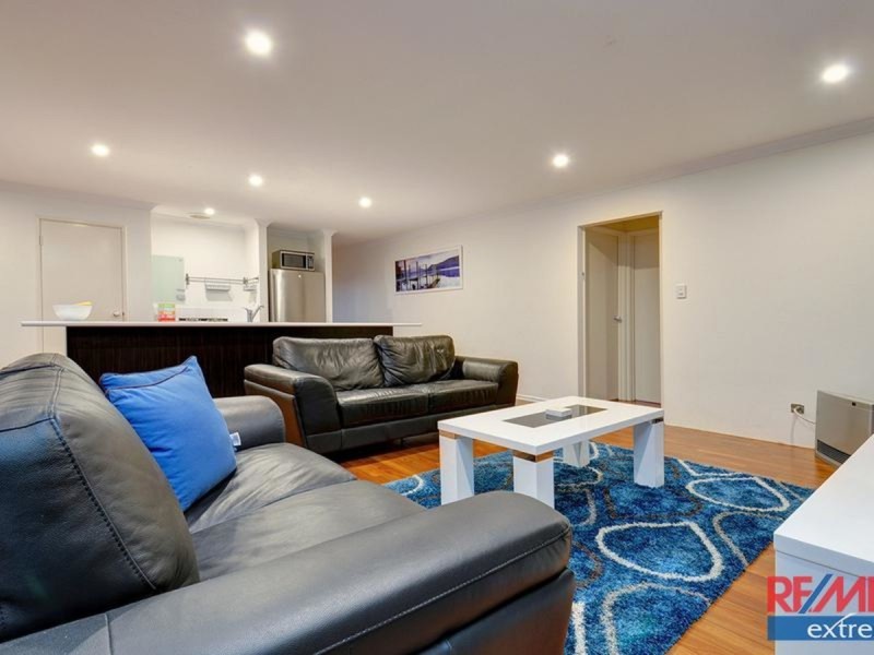 111 Sundowner Meander, Banksia Grove WA 6031