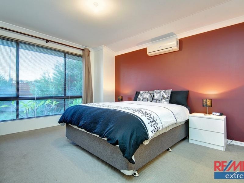 111 Sundowner Meander, Banksia Grove WA 6031