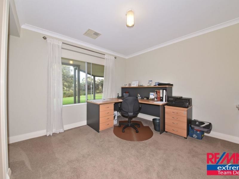 294 Rosewood Drive, Chittering WA 6084