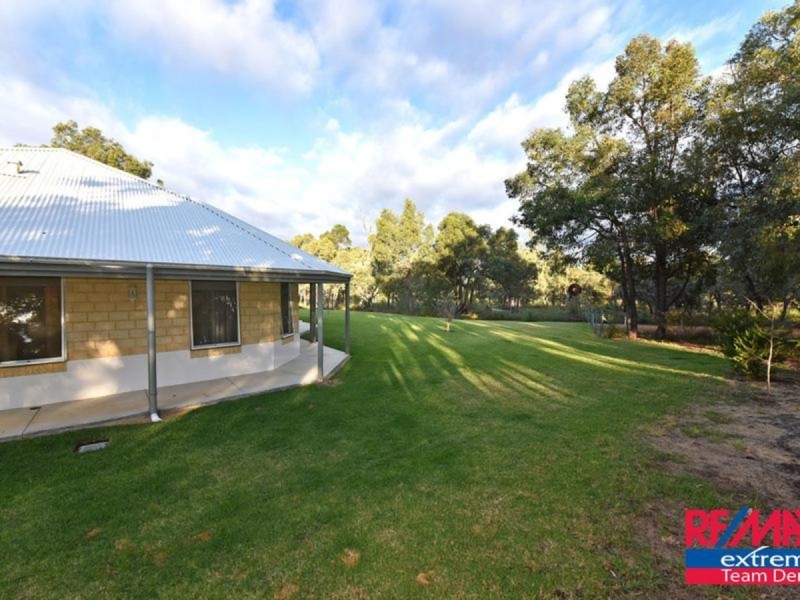 294 Rosewood Drive, Chittering WA 6084