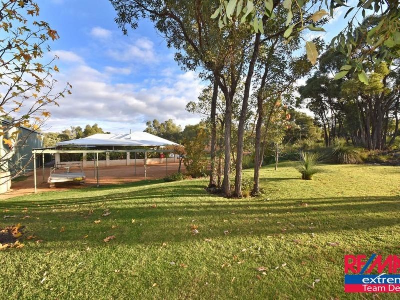 294 Rosewood Drive, Chittering WA 6084
