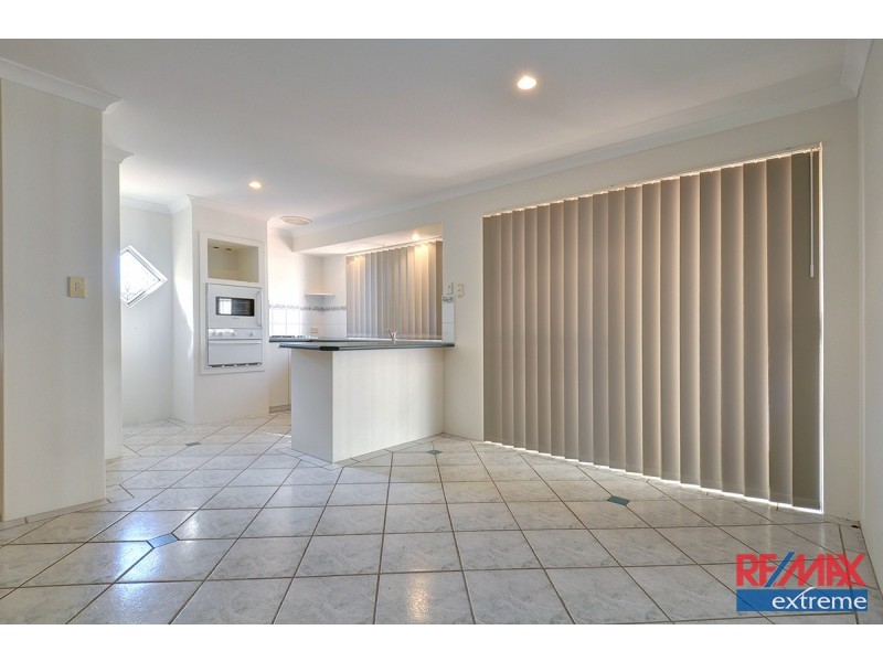 43 Mallina Circuit, Carramar WA 6031