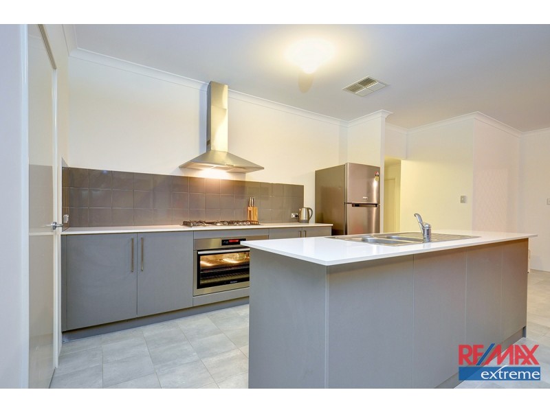 3 Genus Road, Banksia Grove WA 6031