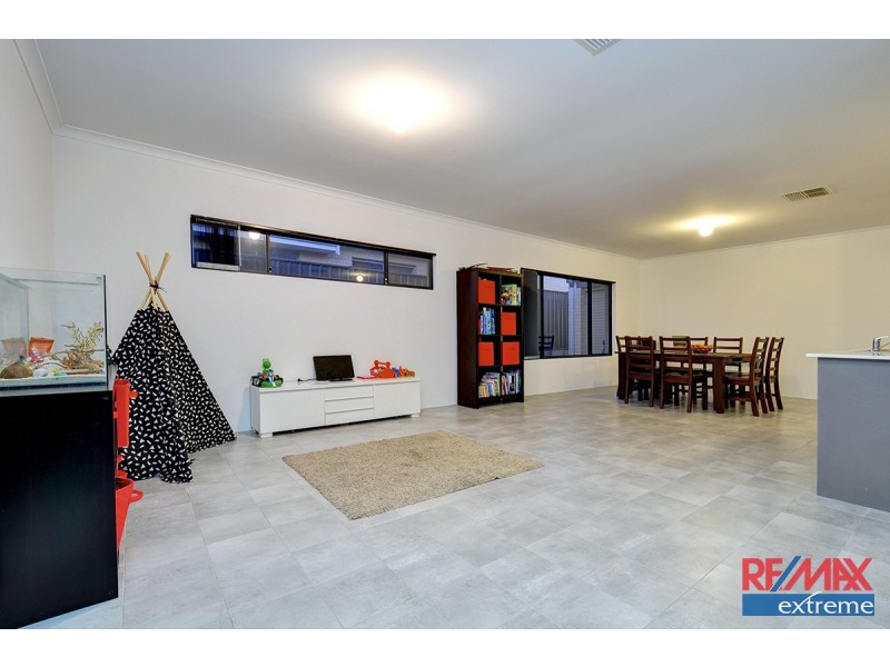 3 Genus Road, Banksia Grove WA 6031