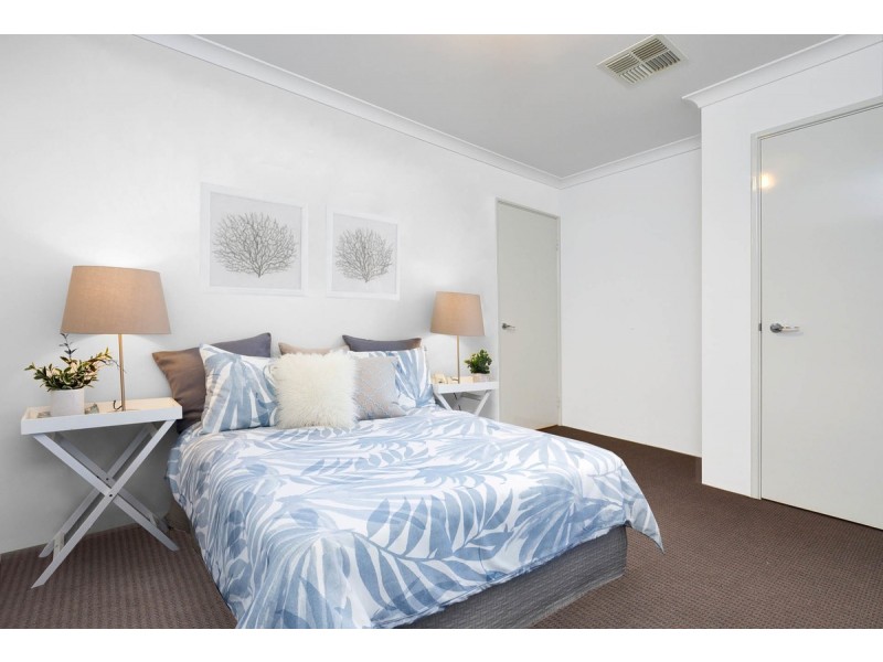 3 Genus Road, Banksia Grove WA 6031