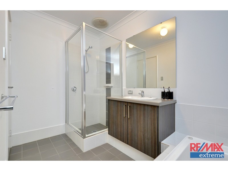 3 Genus Road, Banksia Grove WA 6031