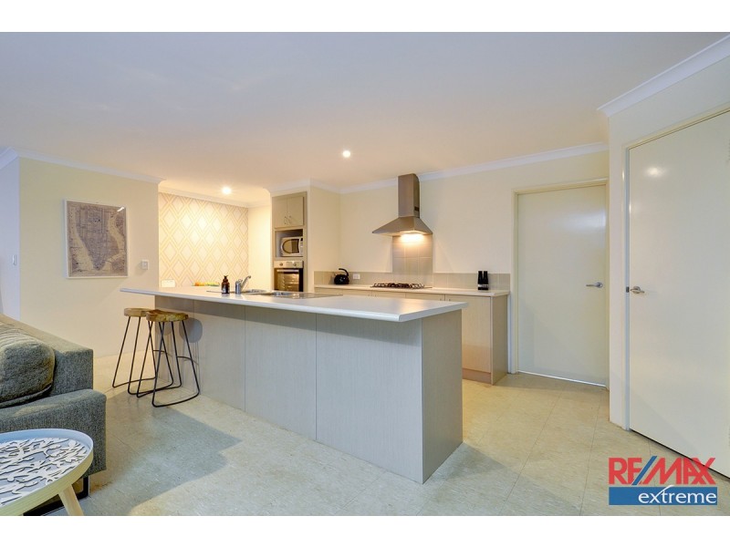 22 Dillwynia Bend, Banksia Grove WA 6031