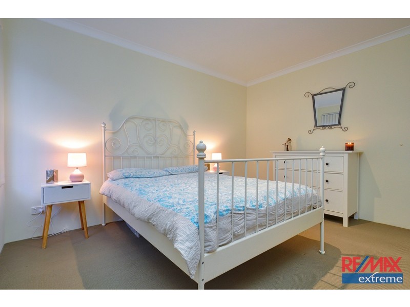 22 Dillwynia Bend, Banksia Grove WA 6031