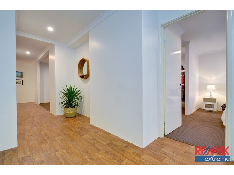 9 Farnese Way, Banksia Grove WA 6031